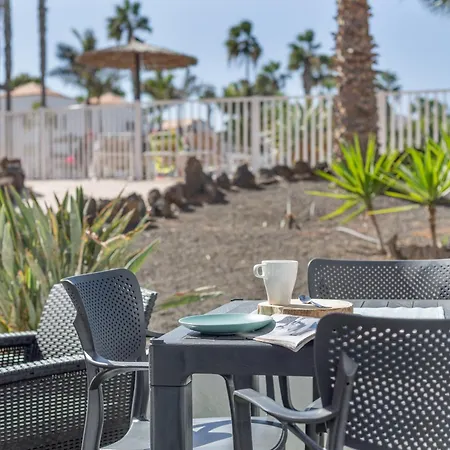 Oasis Duna Sol Y Sal Pool Apartment Corralejo