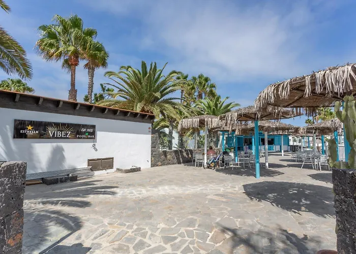 Oasis Duna Sol Y Sal Pool * Corralejo